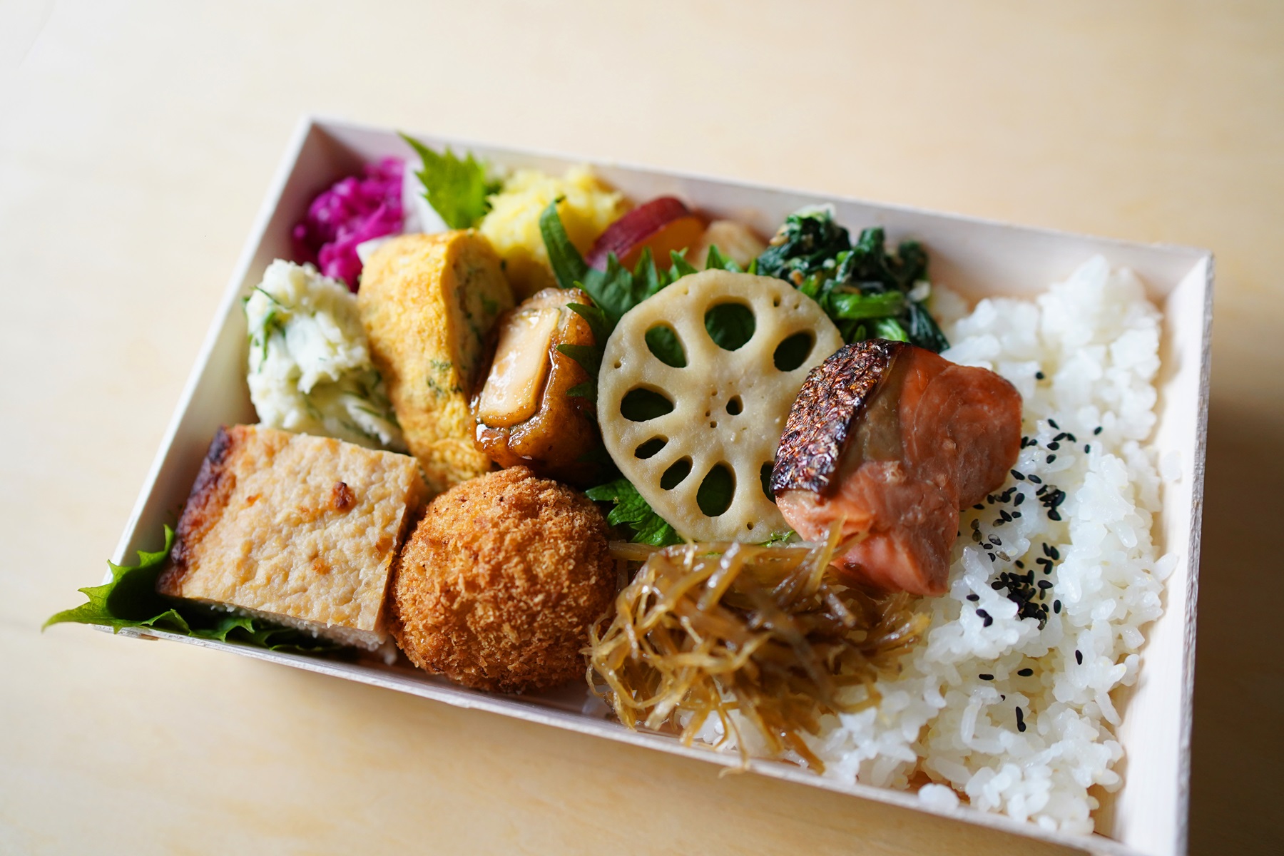 彩りラクたの弁当 —の外観